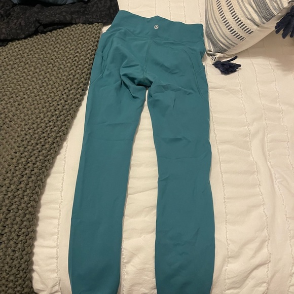 Teal Lululemon leggings with pockets (perfect condition) - Picture 4 of 5